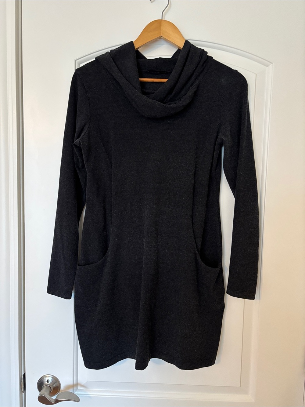 Miik Charcoal Hooded Pocket Tunic Dress Women’s Medium Made in Canada